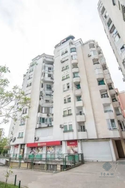 Podgorica, Blok 6, tek yatak odalı daire 58m2