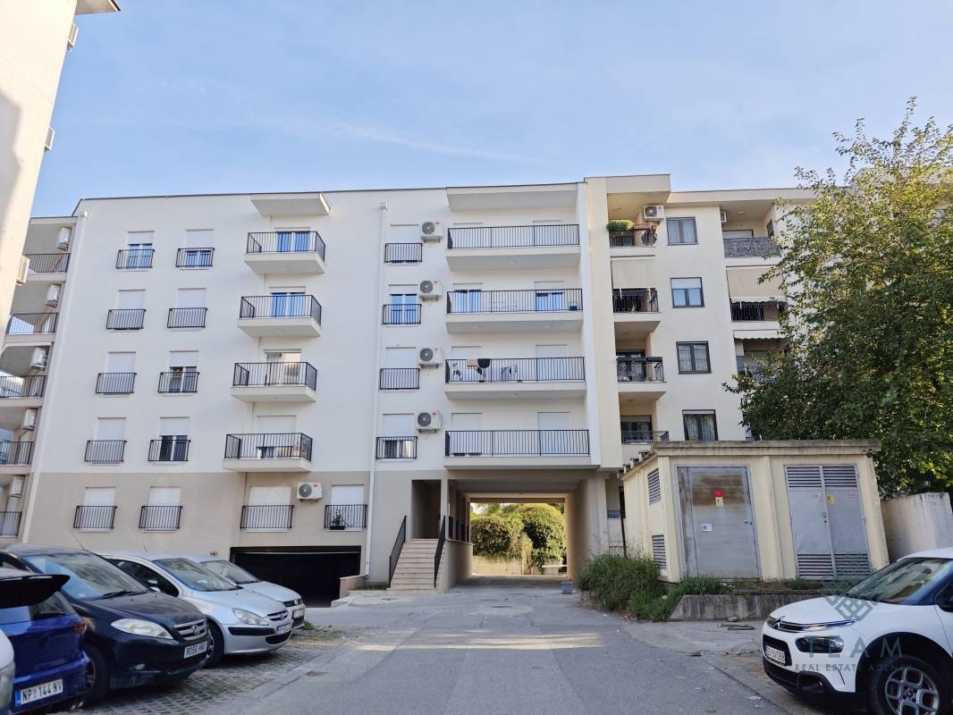 Podgorica, Stara Varoš, 51m² bir odalı daire