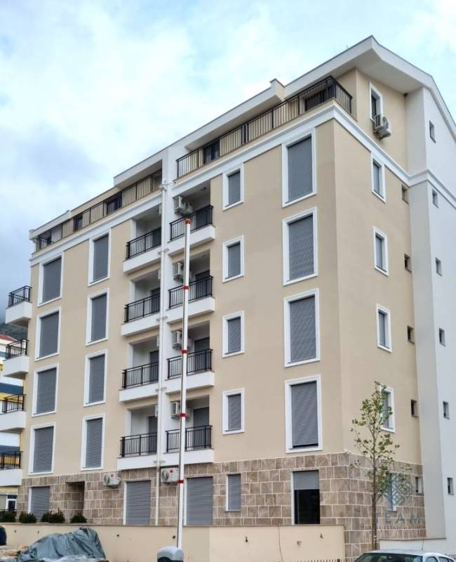 Herceg Novi, Bijela, trosoban stan 107m²