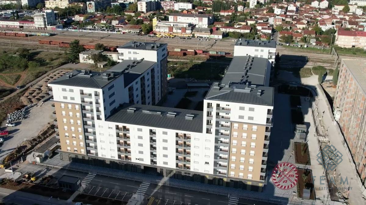 Podgorica, Stari Aerodrom, poslovni prostor 158m²