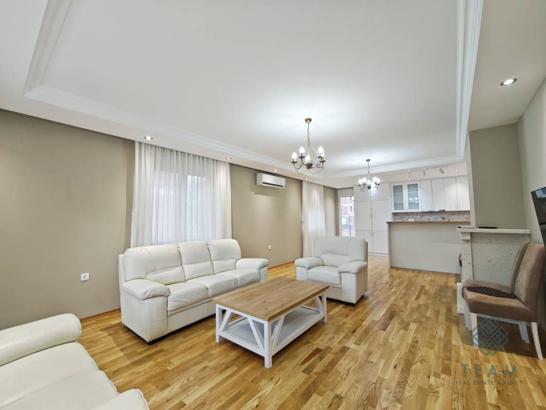 Podgorica, Murtovina, Ev 135m²